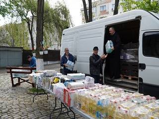 Верующие Румынской Церкви собрали 3,5 тонны гуманитарной помощи для украинцев